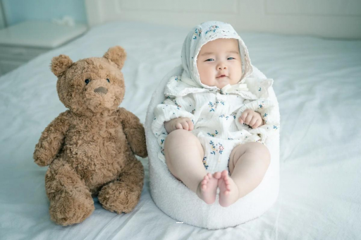 海丰宝宝挠耳朵是怎么回事 海丰宝宝挠耳朵是怎么回事